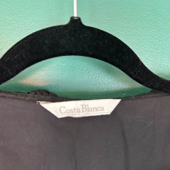 Trench Little Black Dress - Picture 2 of 7